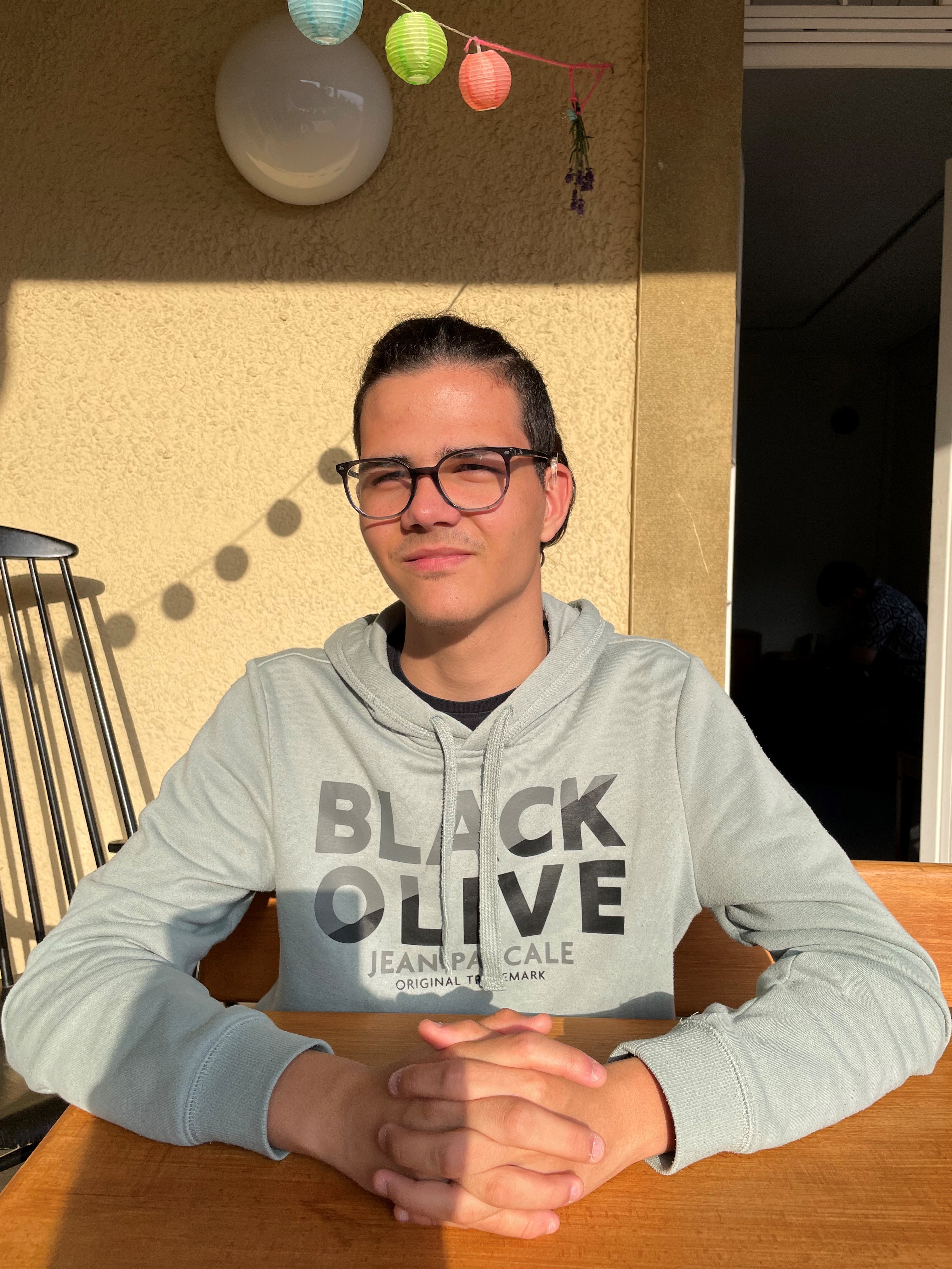 Bild Alen Trnjanin auf Terrasse Momo