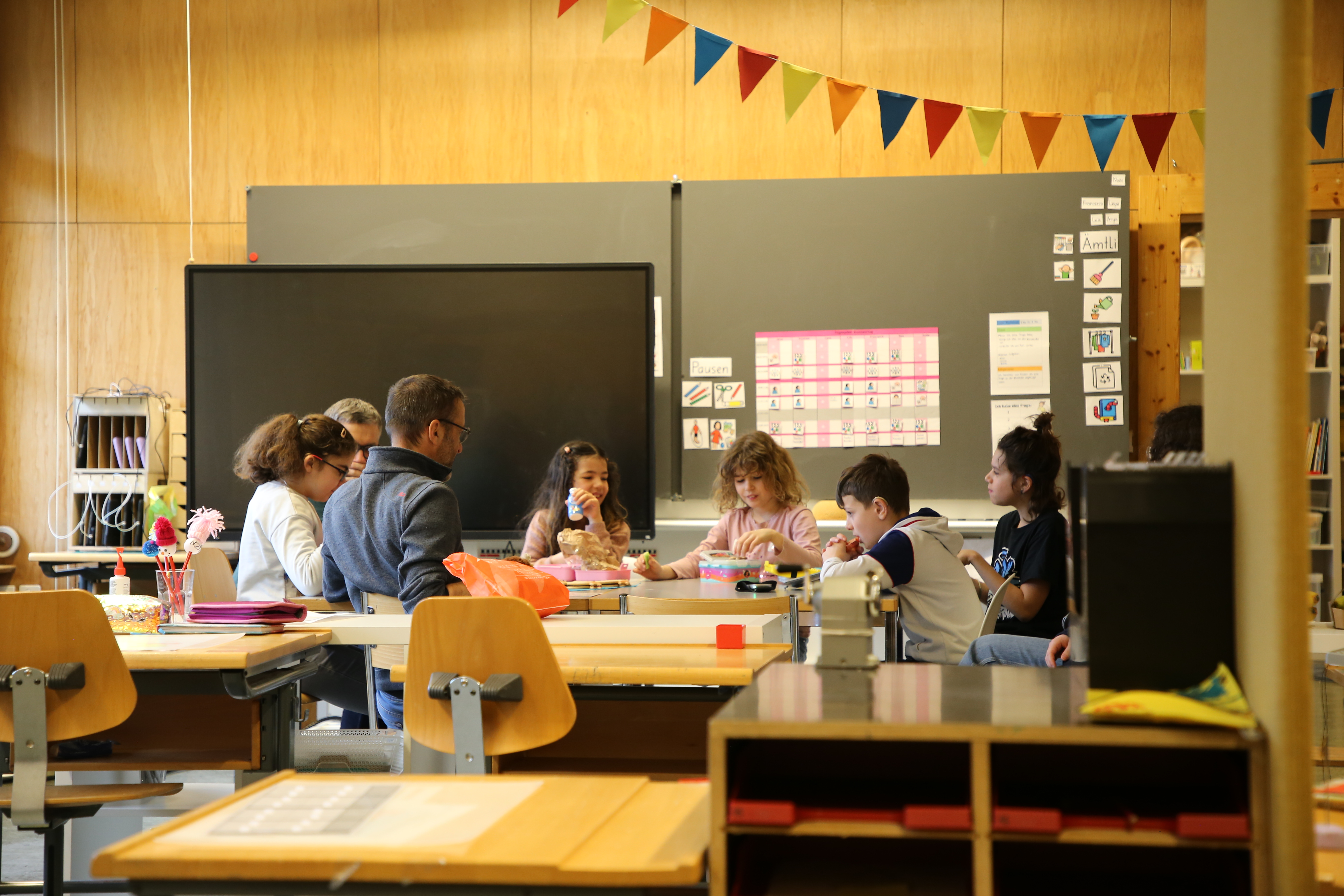 Tik Leimbach Schulzimmer mit Klasse