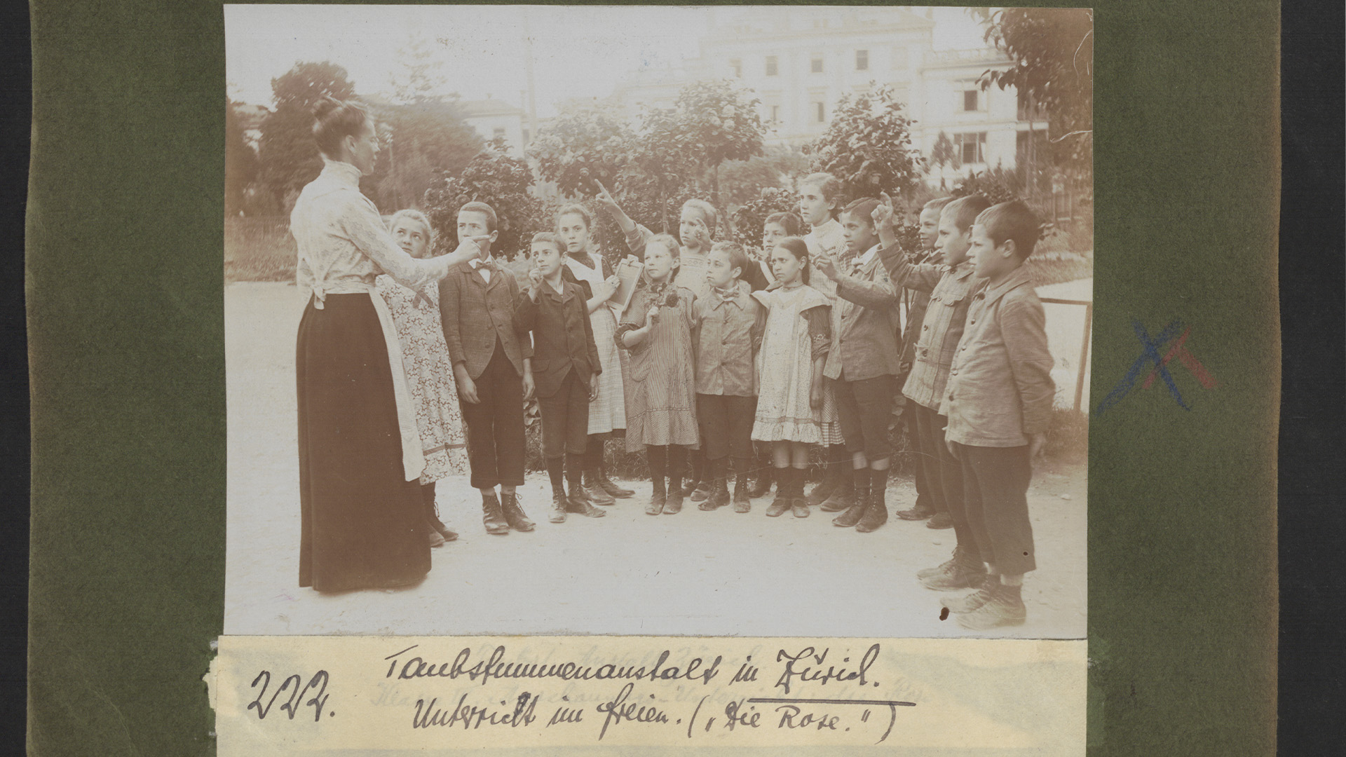 Spracherwerb vor Wissenserwerb
